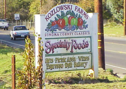 picture of a roadside farm sign