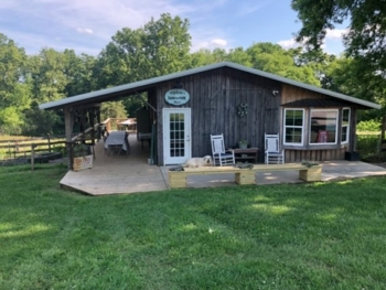 Photo of Melvin’s Farm to Fork store at Double M Dairy